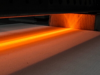 如何選擇焊接技術(shù)？紅外線焊接與激光焊接的深度對(duì)比！